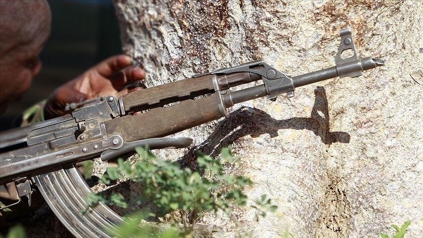 Nin ku hubeysan AK47.jpg